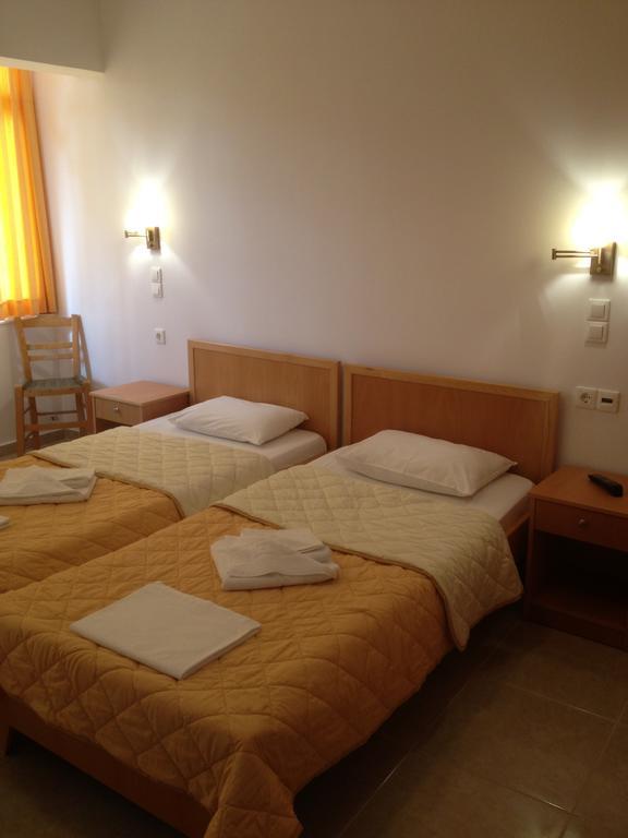 Apartamento Margarita Αpartments Sea View Palaiochora Habitación foto